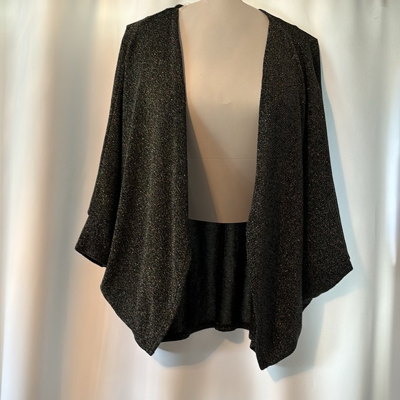 Northern Reflections 2 piece black shimmer tank and half sleeve shrug size XL - Picture 3 of 6